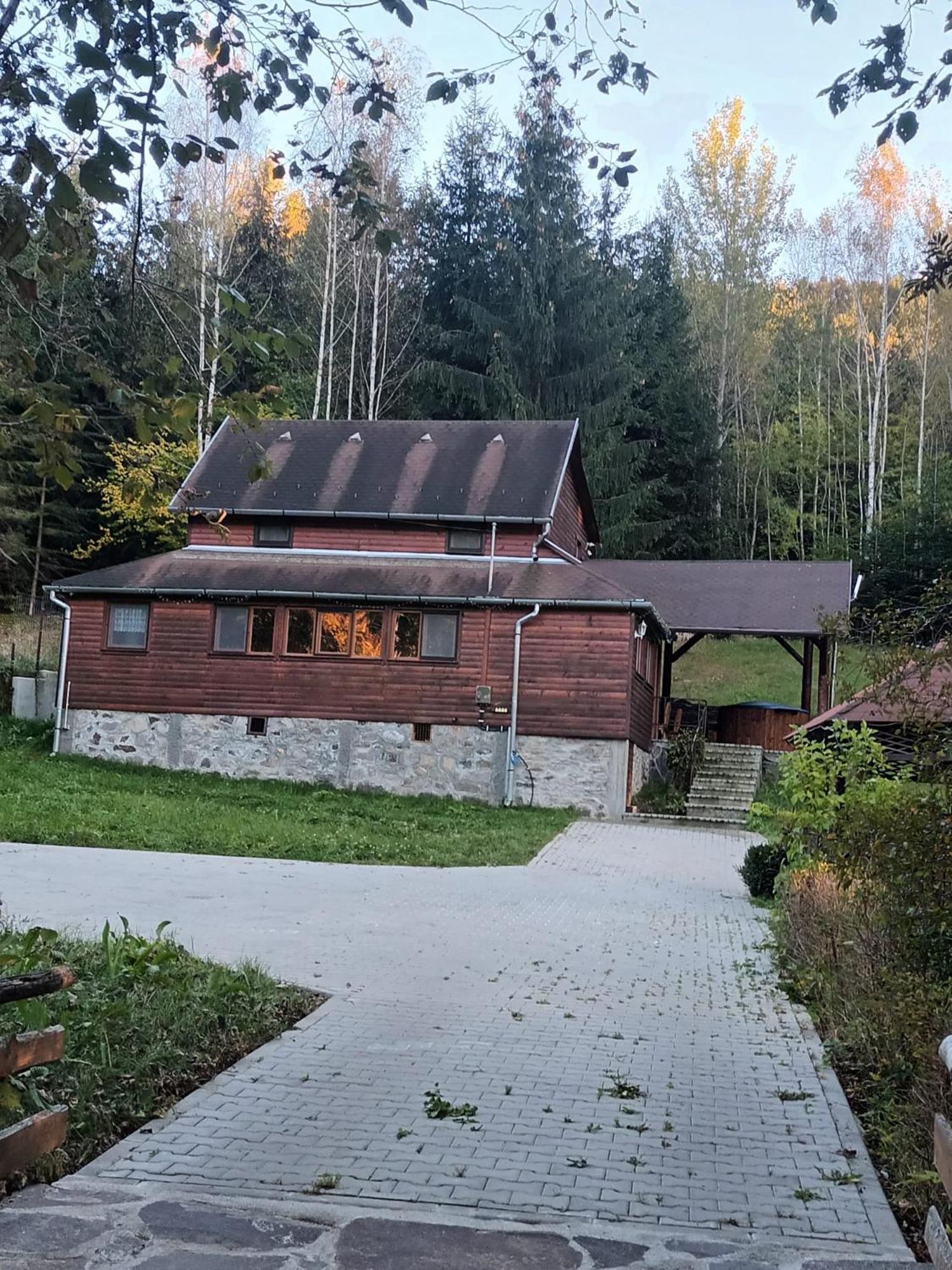 Patakvoelgye Vendeghaz Villa Izvoare  Eksteriør bilde
